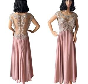 Mother of bride Embellished Illusion Jewel Neck A-line gown size large - large